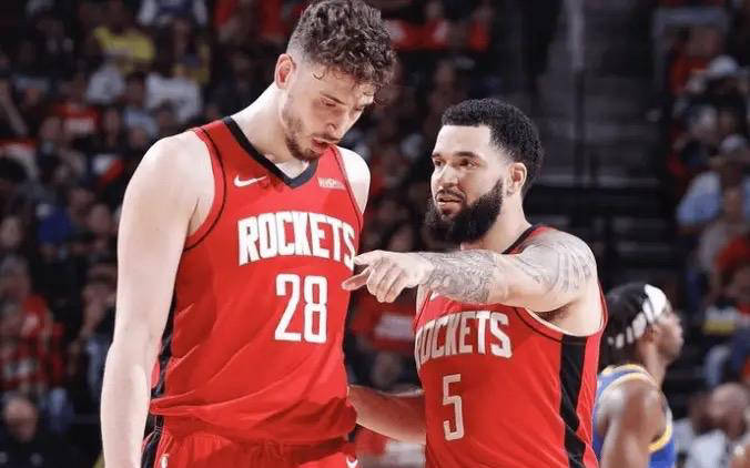 这显然不符, 这使得原本, 再次加盟火