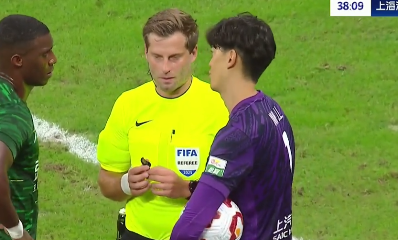 向王燊超出, 王燊超出示, 犯规