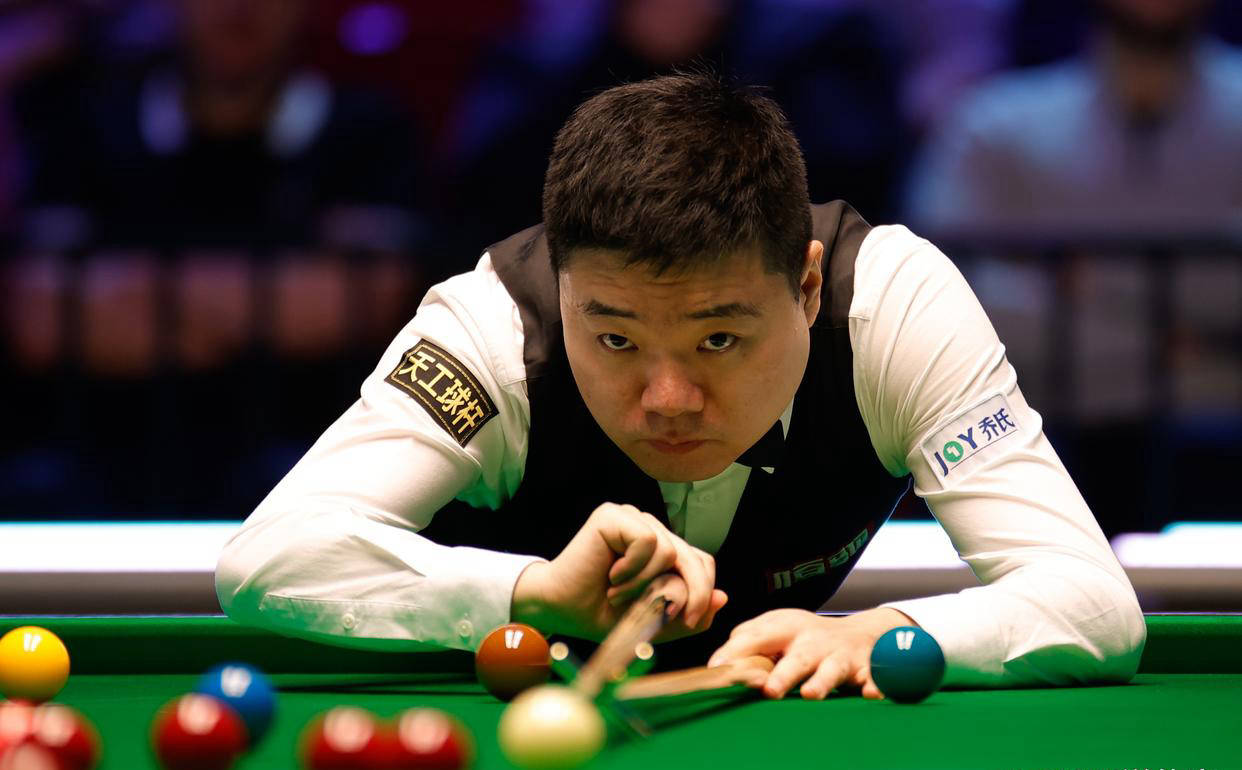 只差清台就, 中表现抢眼, 加里威尔逊